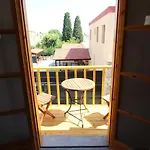 Apartment St. George