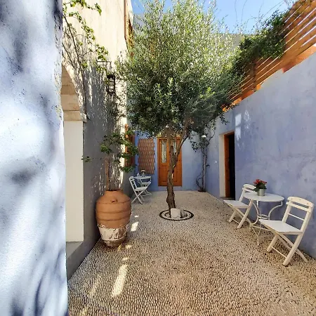 St. George Apartment *